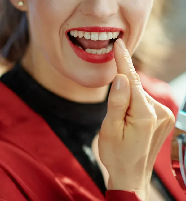 69de67b247c9a80a7f42e673_service-thumbnail-dental-bonding