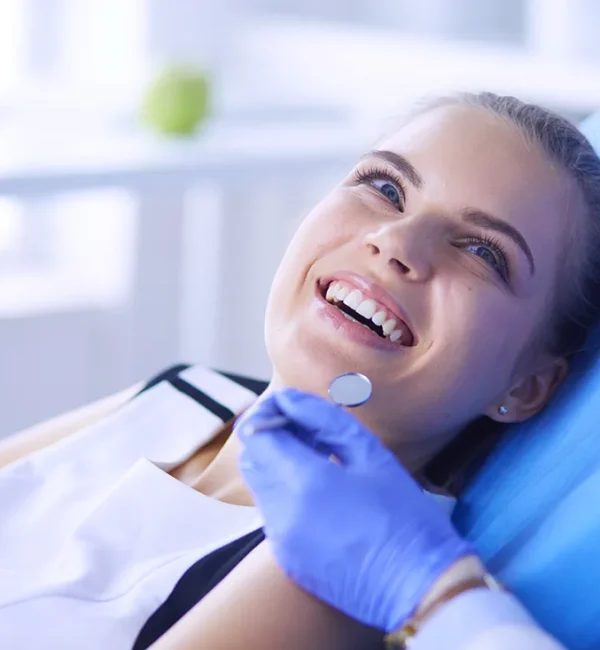 69de67e347c9a80a7f42f2be_service-thumbnail-in-office-teeth-whitening